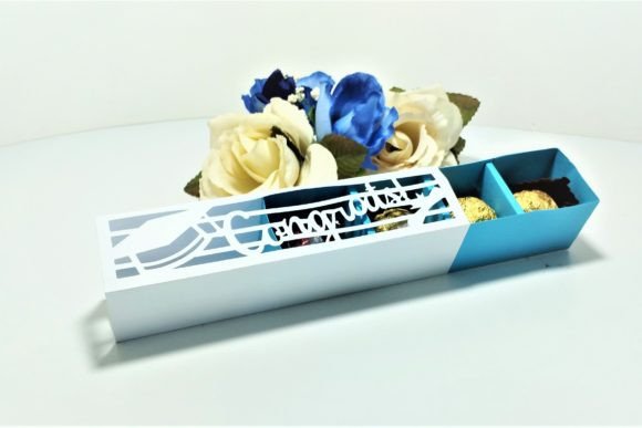 Graduation Chocolate Box: A 3D SVG Review for Brands